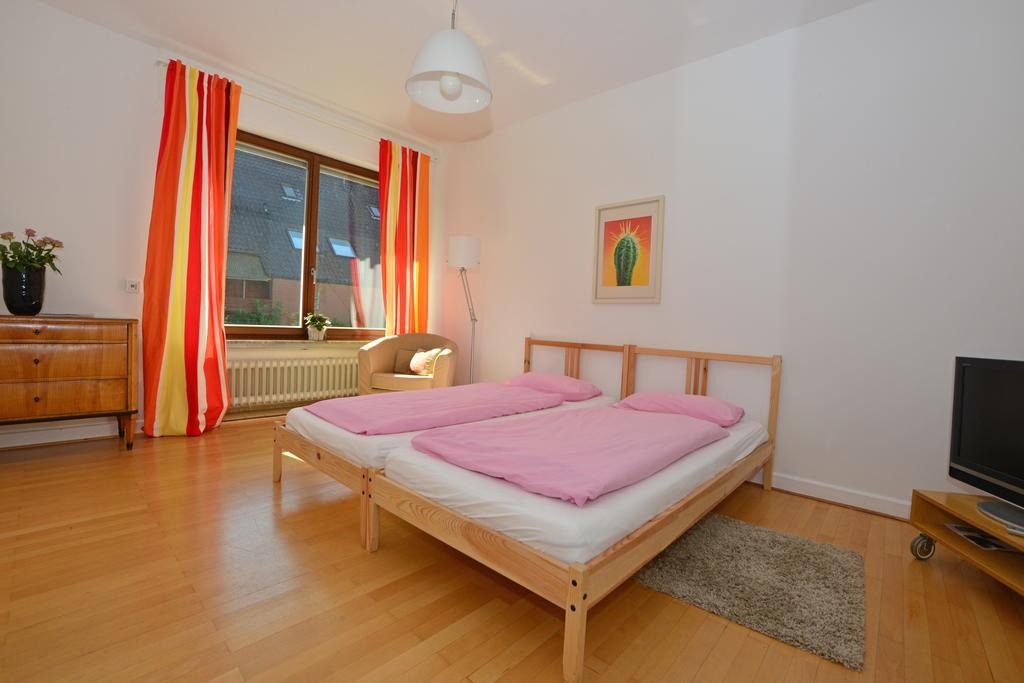 Moderne Ferienwohnung Deichstrasse Hennef (Sieg) Quarto foto